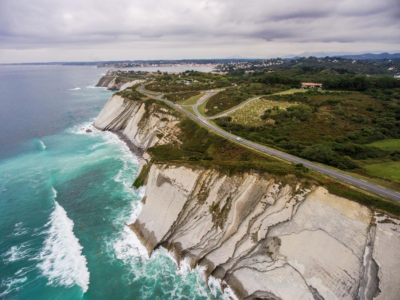 Cliffs on the coastal road at Urrugne 