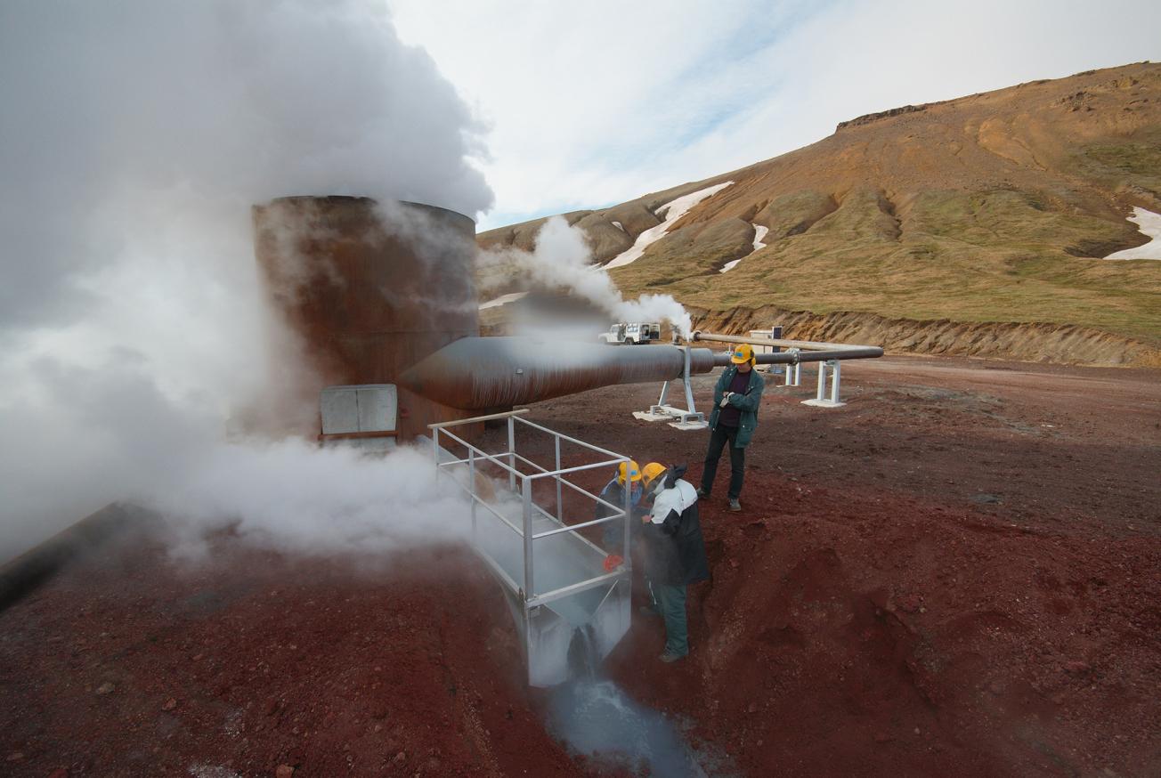 Taking samples from a high-enthalpy geothermal borehole in Krafla 