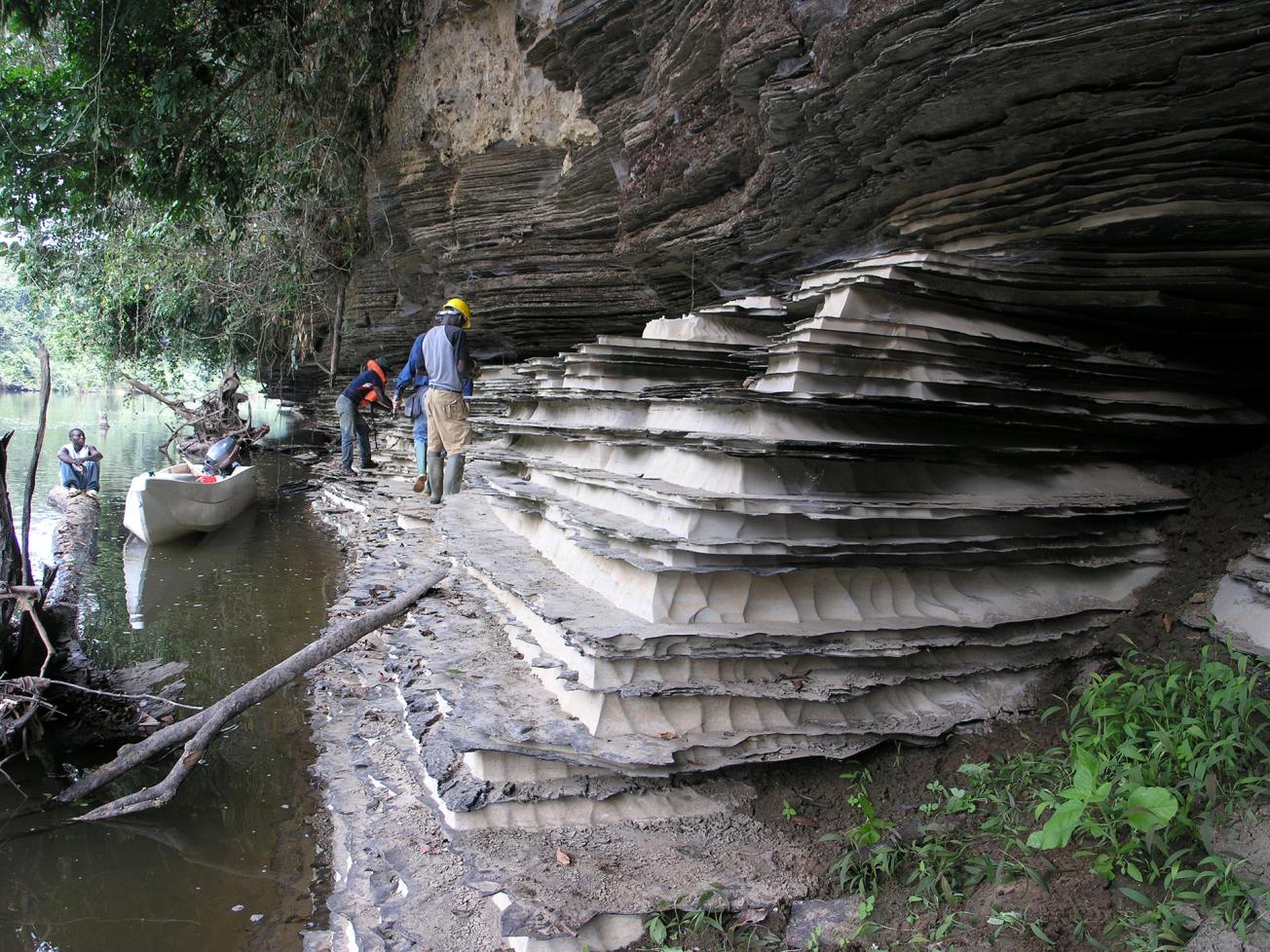 Prospection géologique au Gabon 