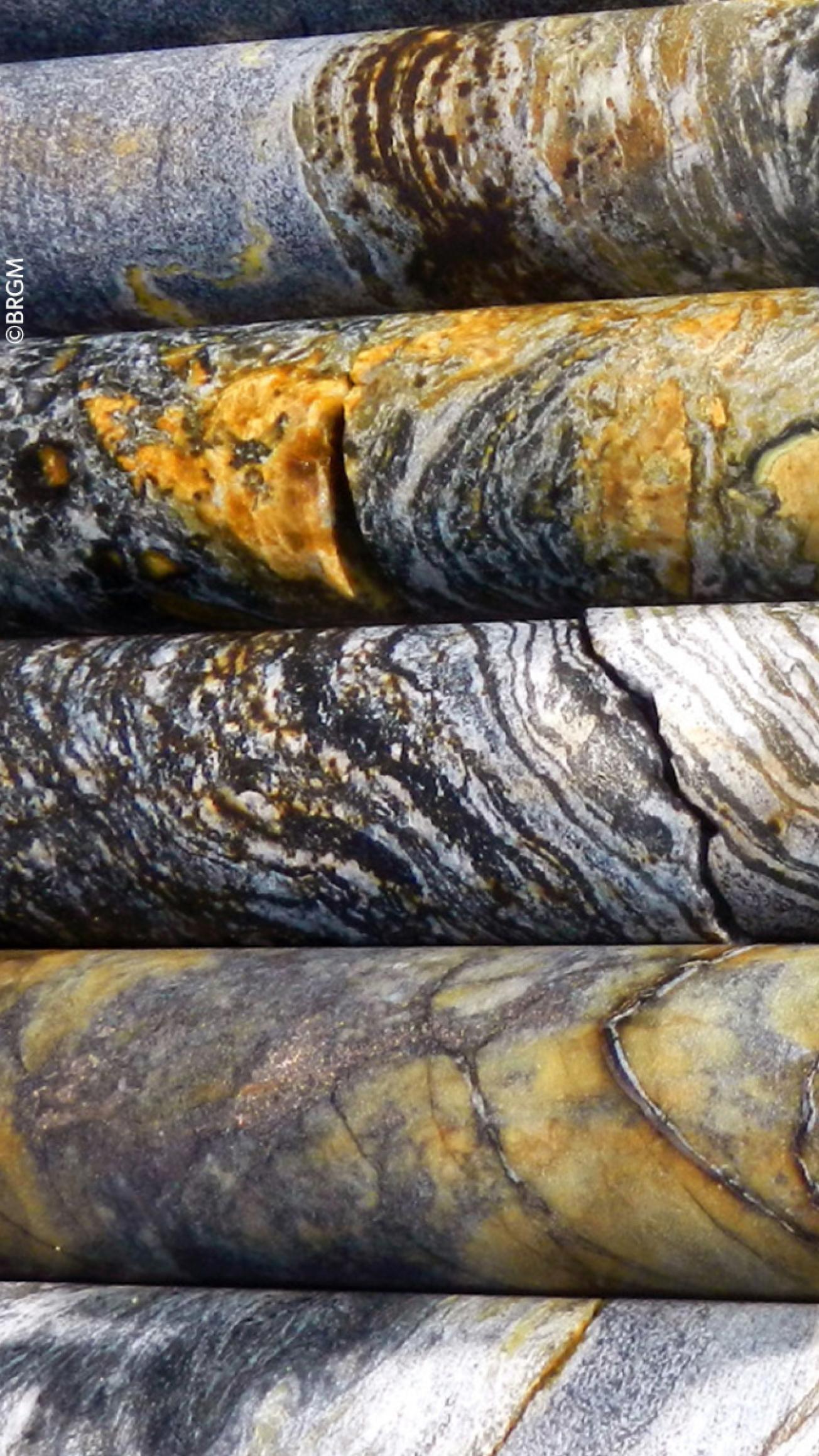 Stromatolite horizon in a chromite deposit