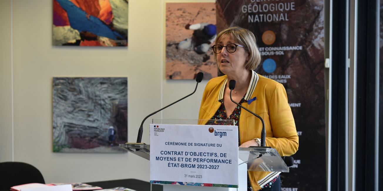 Sylvie Retailleau (Minister for Higher Education and BRGM) during the signing of the State-BRGM objectives, resources and performance contract, in Paris on 31 March 2023.