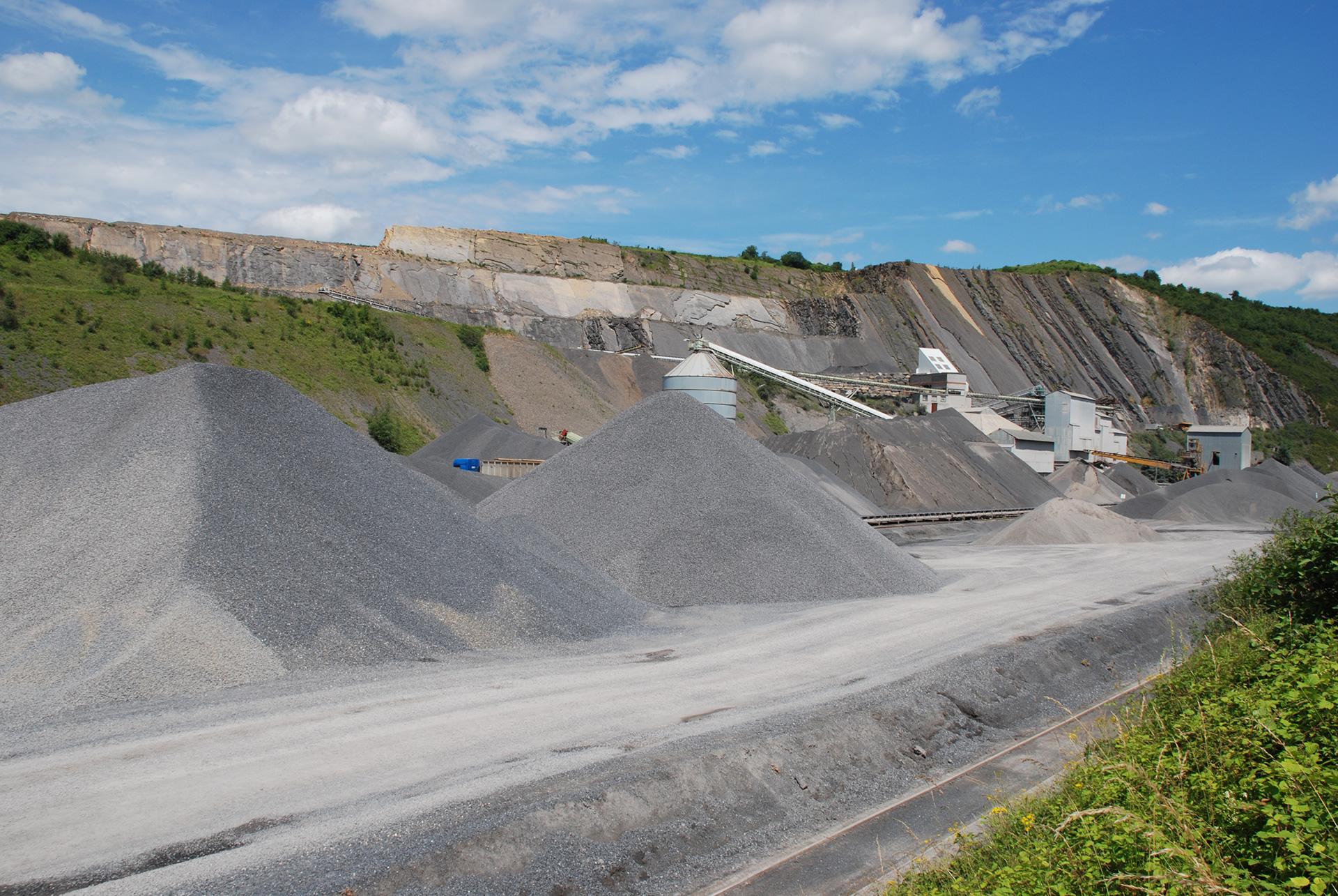 Extraction operations in a large aggregate quarry at the southern end of Givet, Ardennes