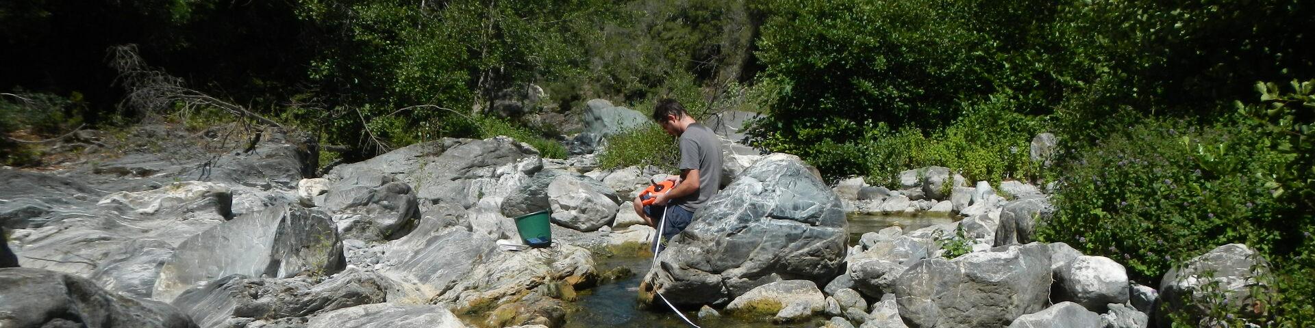 Measuring discharge rate by means of a saline tracer in the Tagnone valley, Corsica