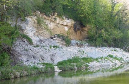 Southern section of the area affected by the June 2016 rock fall along the Rhine-Rhone canal 
