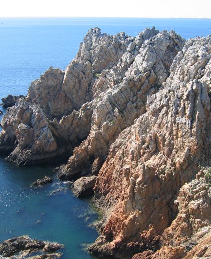 The Tas de Pois, alignment of sandstone rocks of the Pointe de Pen Hir, Finistère 
