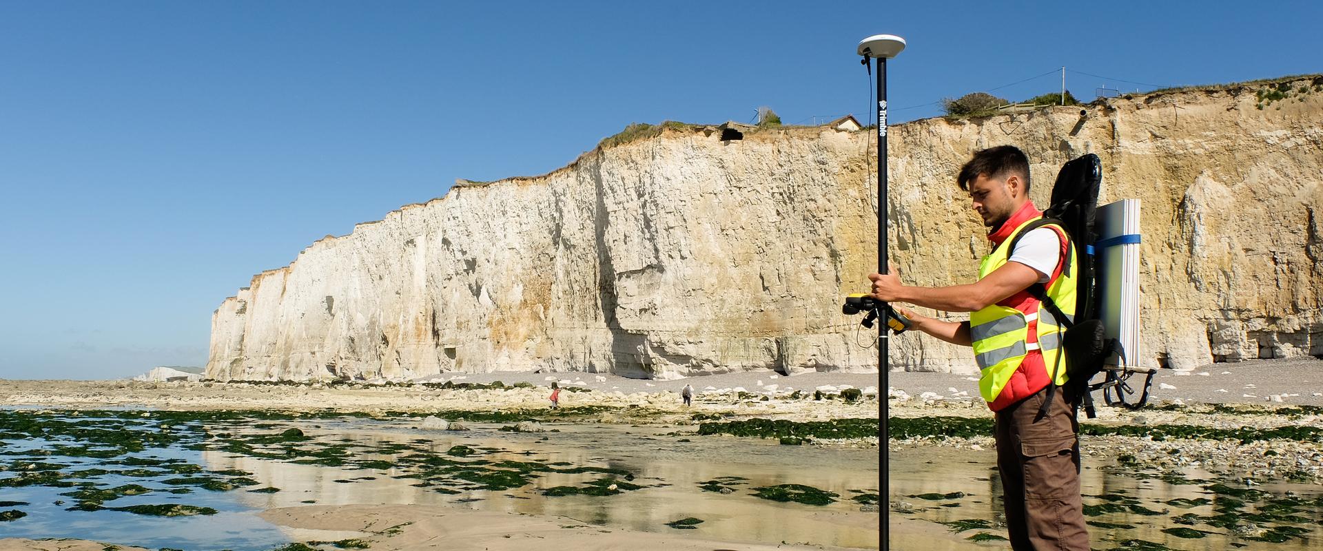 Near-centimetre location of targets for photogrammetry measurements, Seine-Maritime