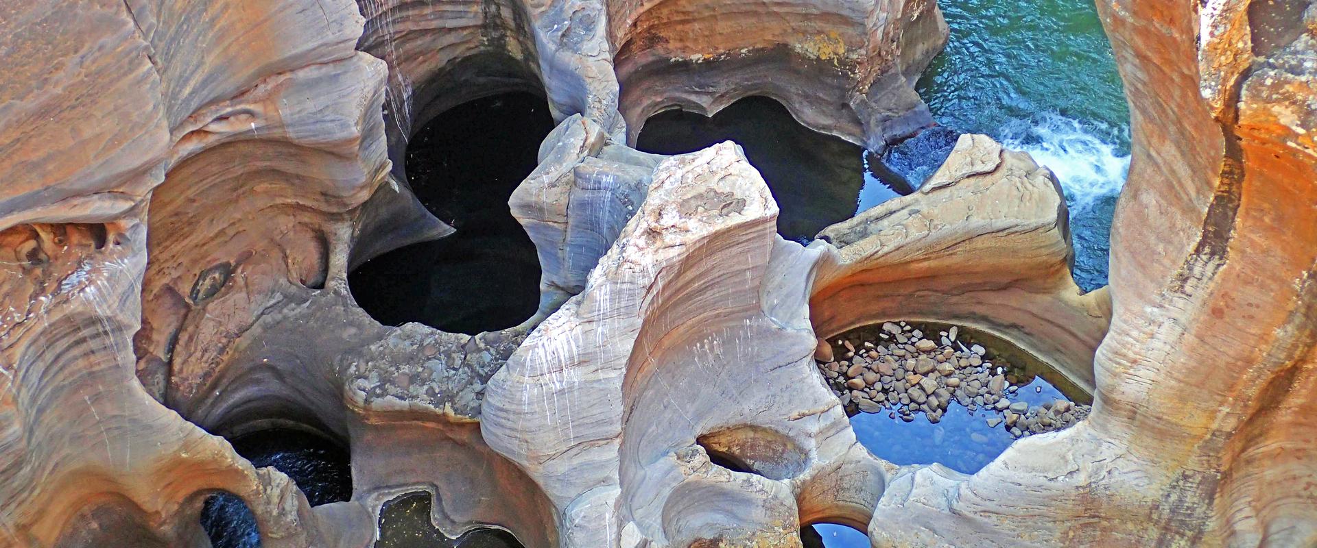 Marmites de géant de Bourke's Luck, Afrique du Sud