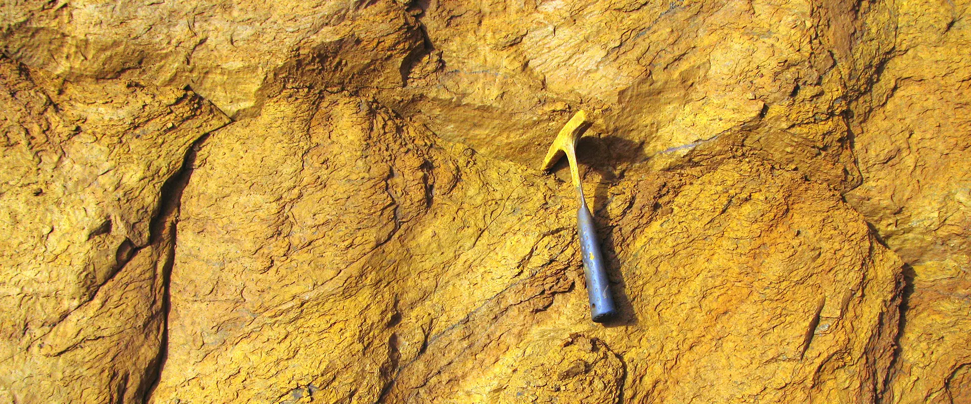 Latérite jaune, Nouvelle-Calédonie