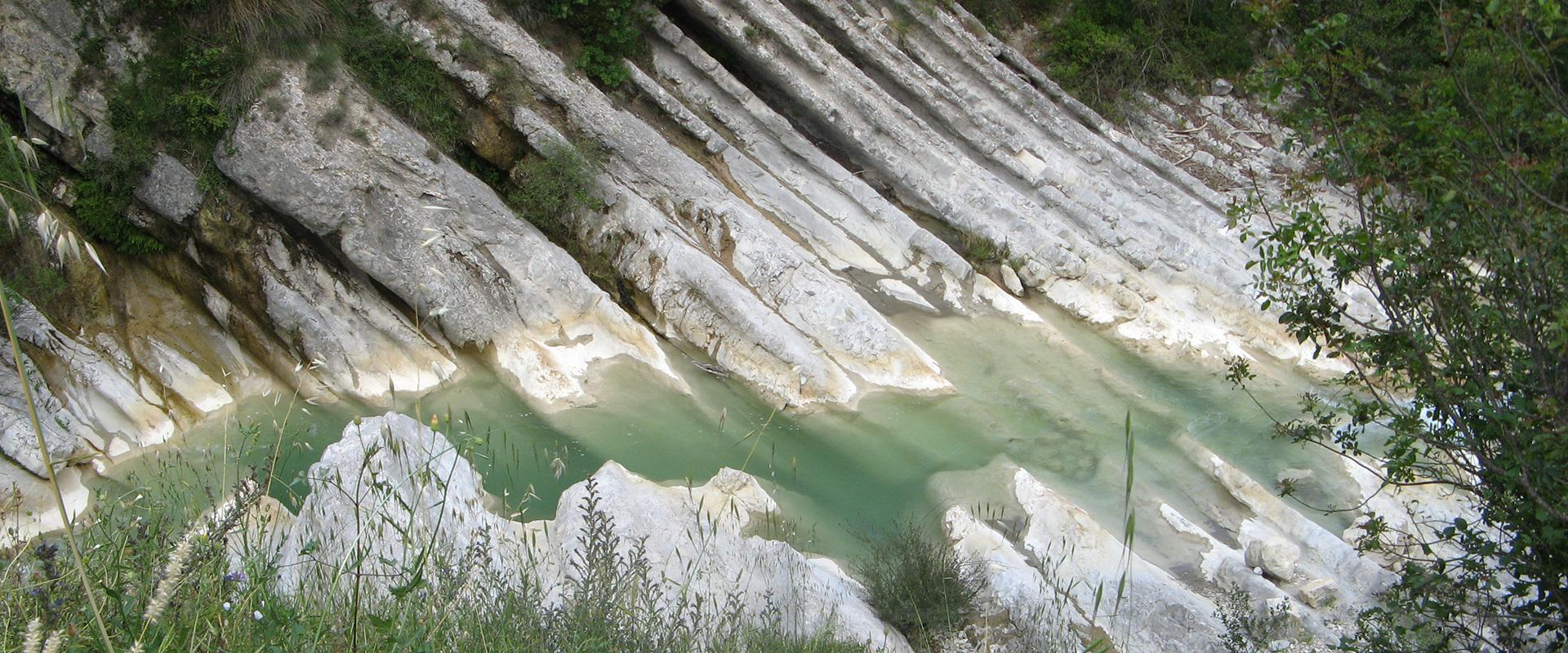 Limestone strata, Alpes-Maritimes