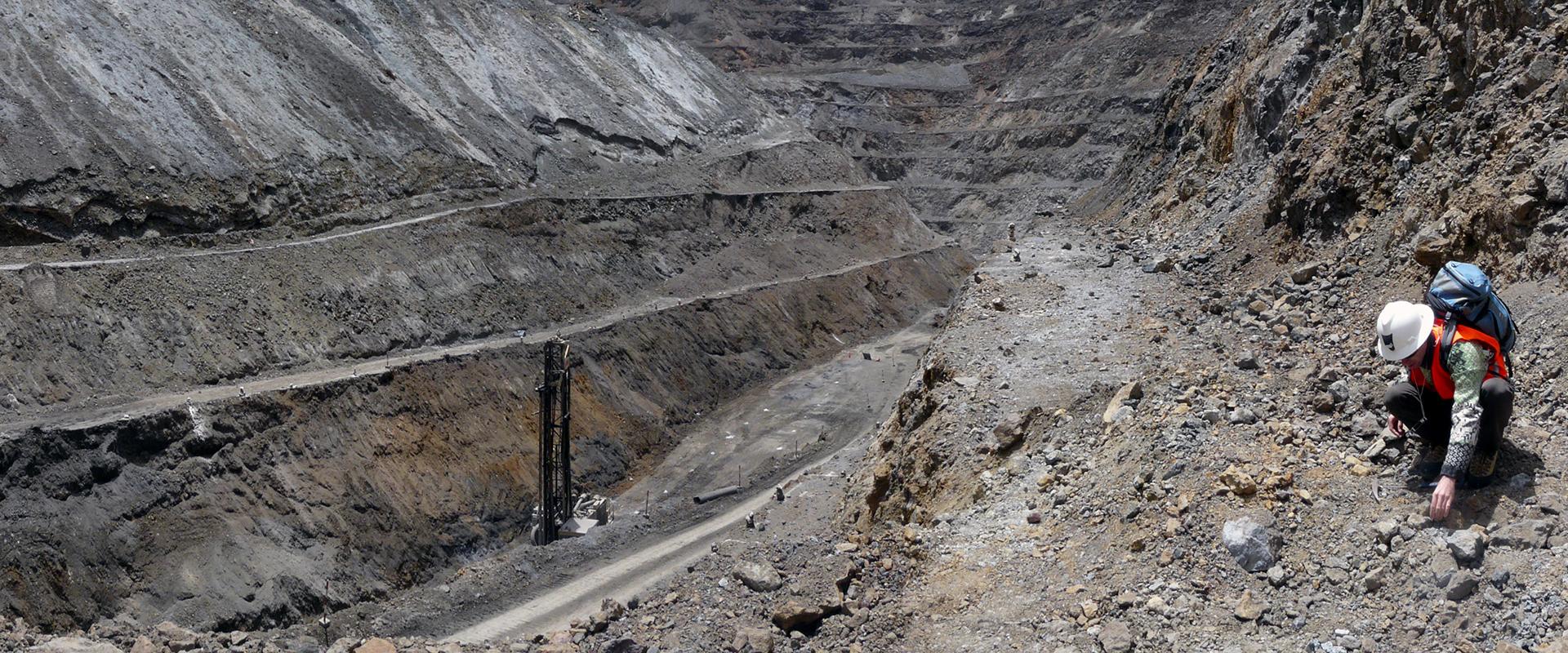 Sampling Pb-Zn-Ag ore, Peru