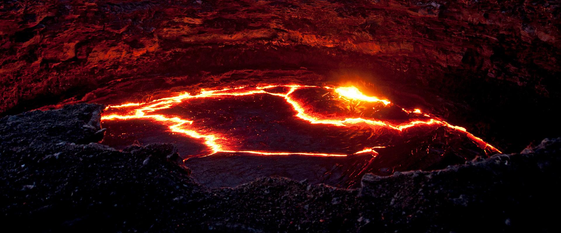 Lac de lave permanent du Volcan Erta Ale, Ethiopie