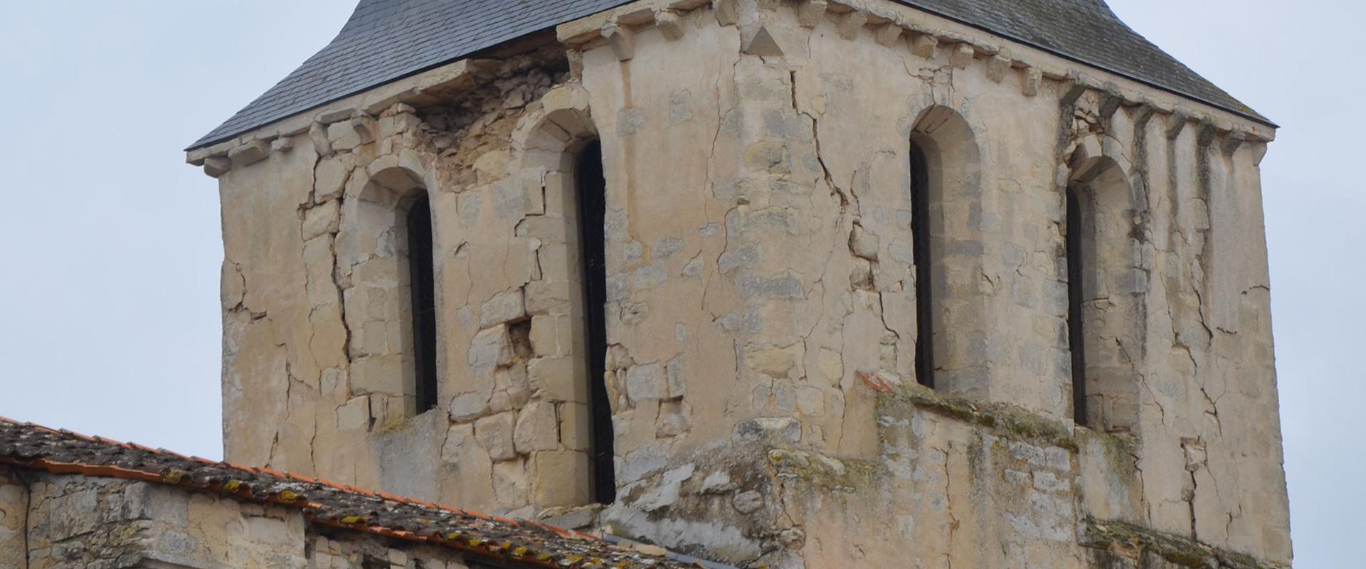 Structural cracks affecting the bell tower of the church in La Laigne (Charente-Maritime), at the epicentre of the earthquake on 16 June 2023.