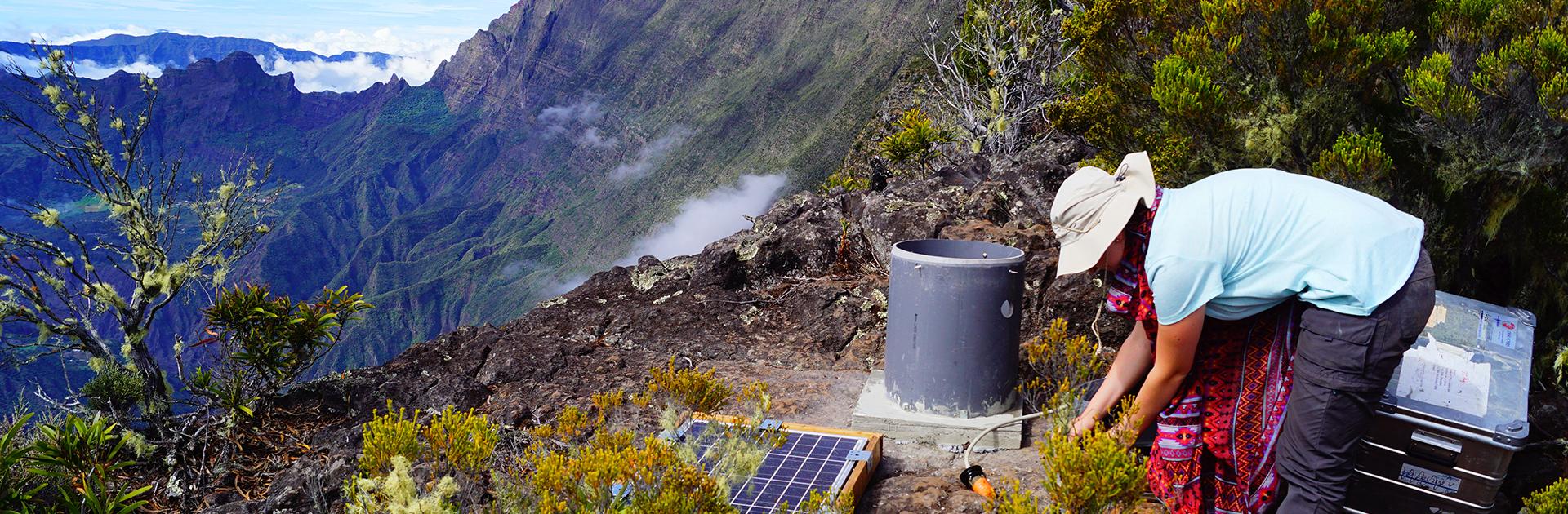 Seismic station on the Maïdo rampart, Reunion Island