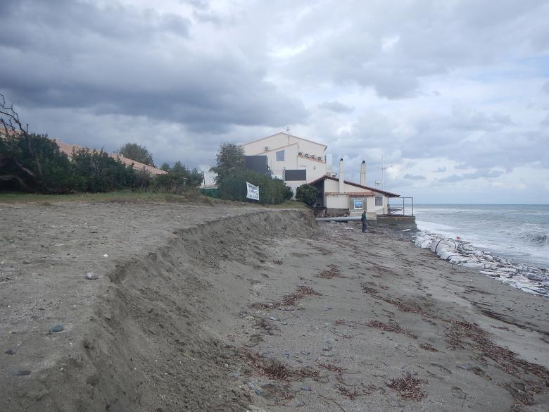 Retreating coastline (Moriani, municipality of San Nicolao)